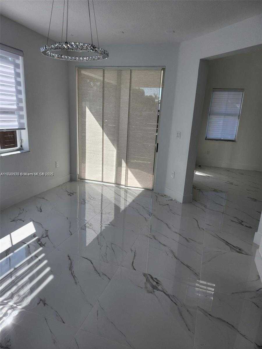Small Image of 8465 NORTH WEST 108TH PATH, Doral Number 3
