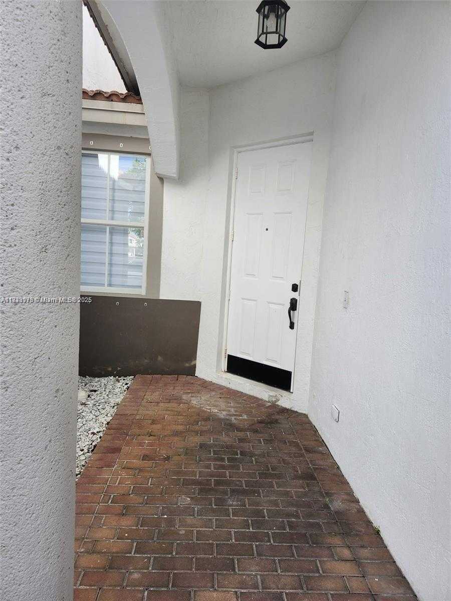 Small Image of 8465 NORTH WEST 108TH PATH, Doral Number 4