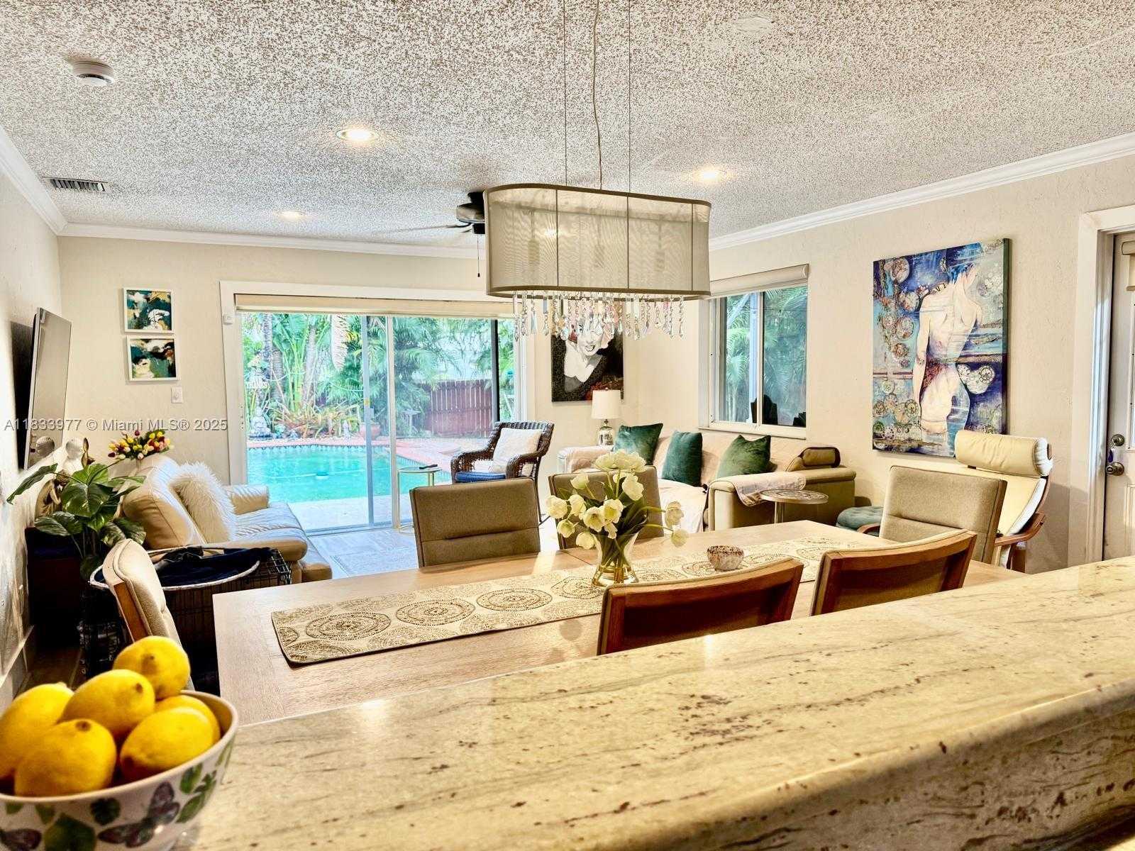 Small Image of 1410 FLETCHER ST, Hollywood Number 3