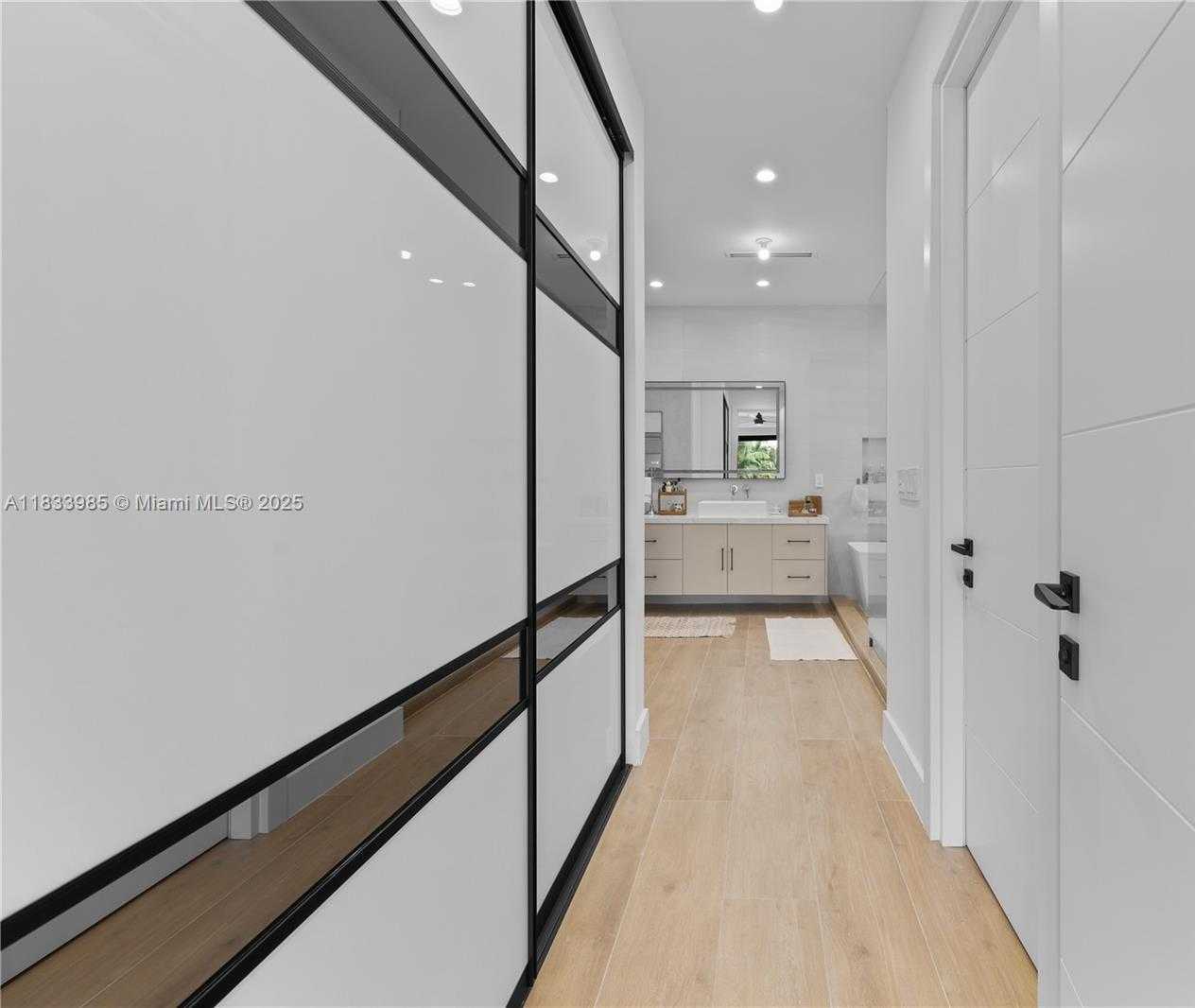 Small Image of 436 NORTH EAST 10TH AVE, Fort Lauderdale Number 43