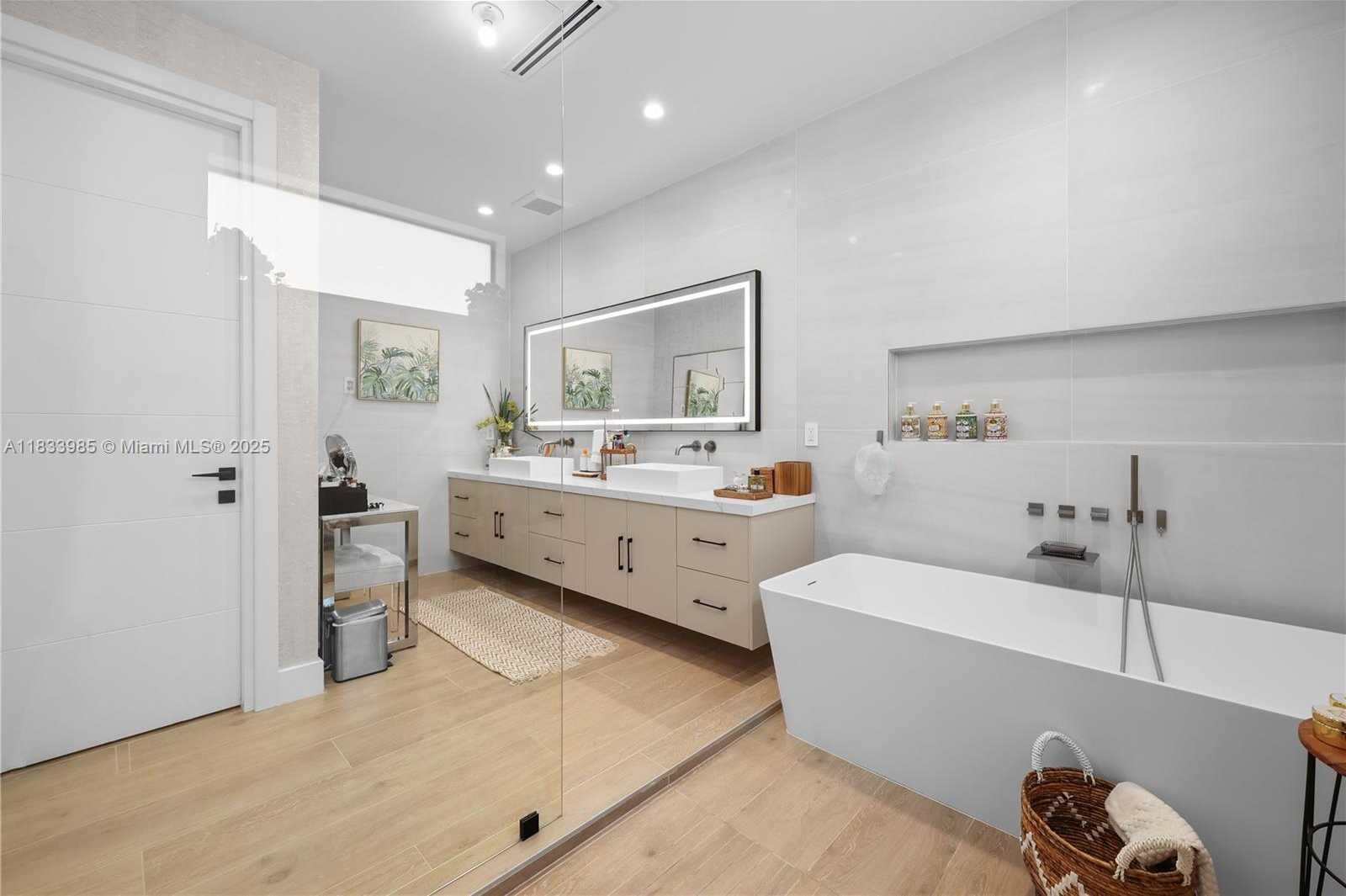 Small Image of 436 NORTH EAST 10TH AVE, Fort Lauderdale Number 47