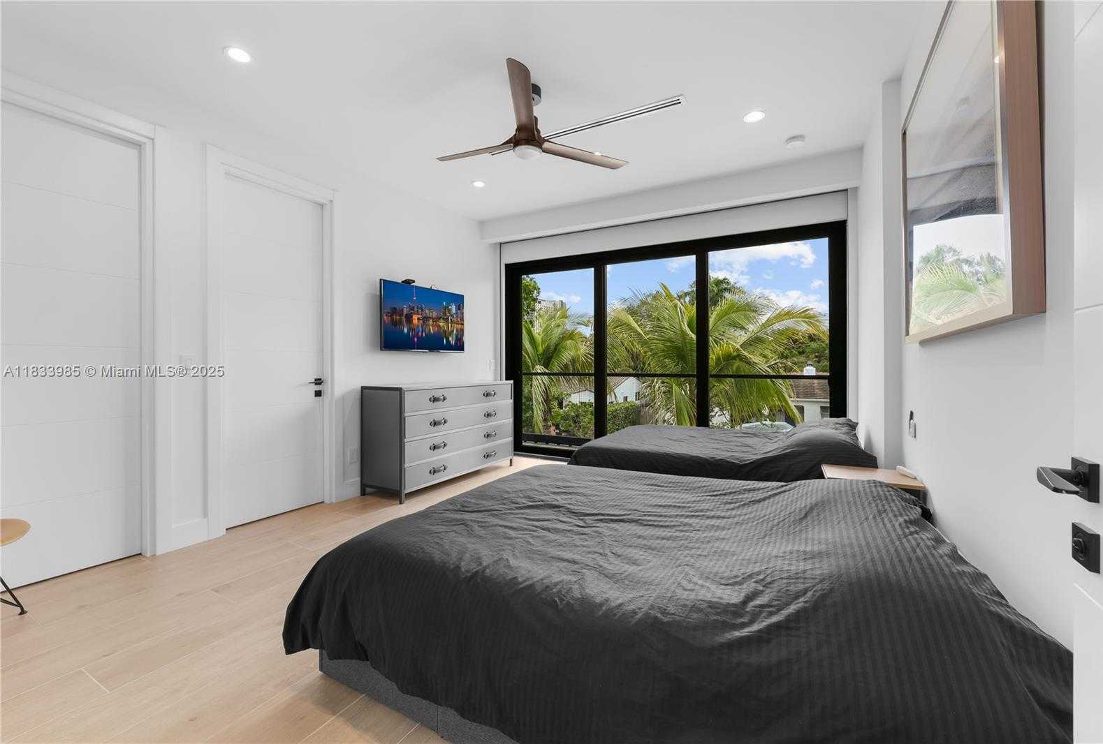 Small Image of 436 NORTH EAST 10TH AVE, Fort Lauderdale Number 51