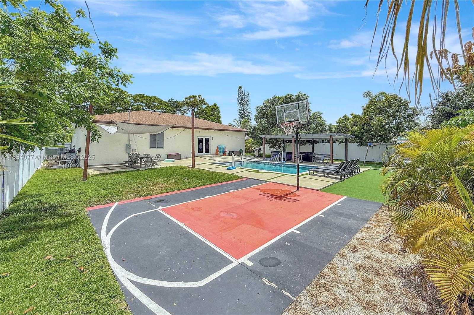 Small Image of 10245 SOUTH WEST 212TH ST, Cutler Bay Number 17