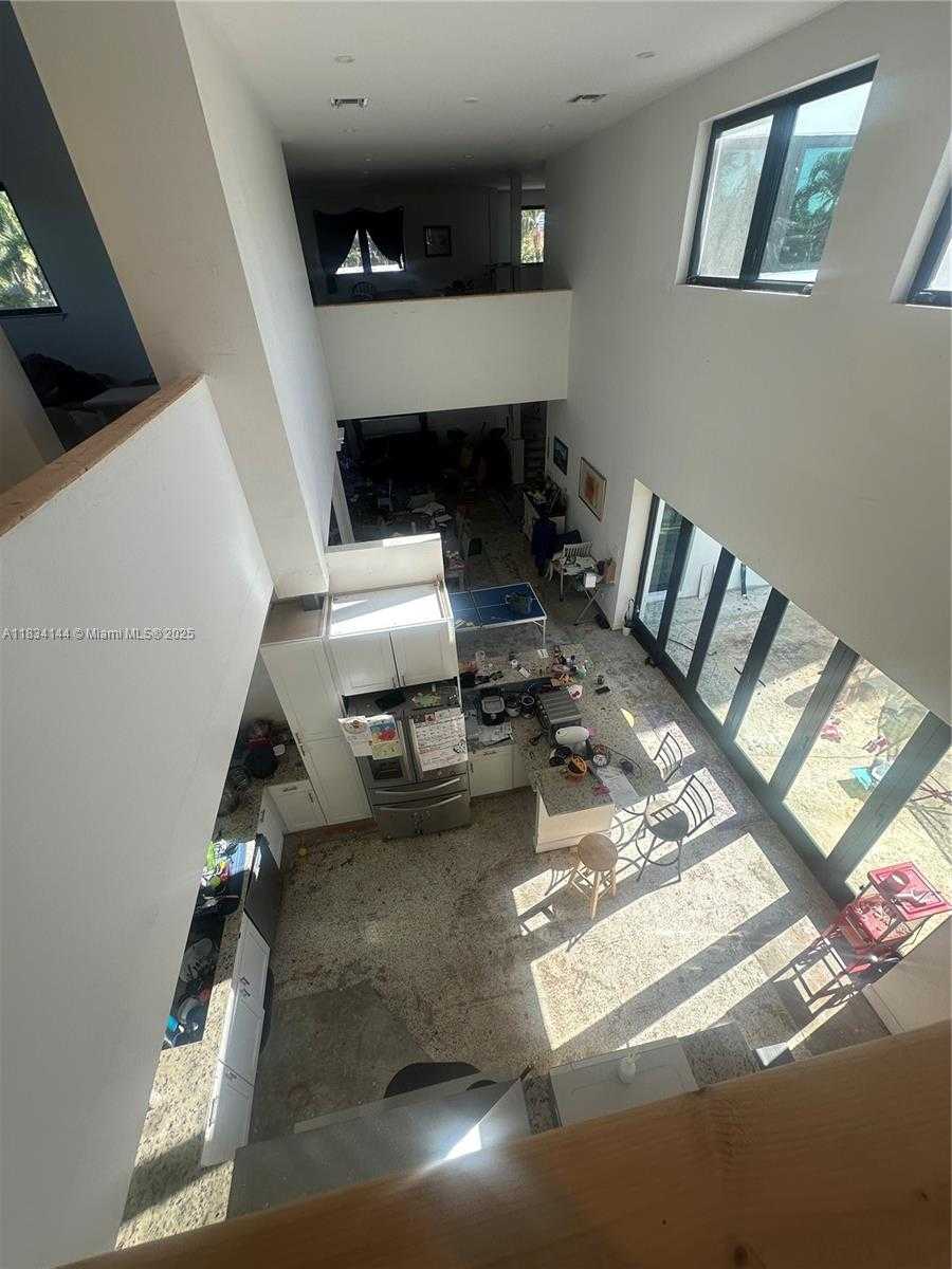 Small Image of 5900 NORTH EAST 21ST LN, Fort Lauderdale Number 17