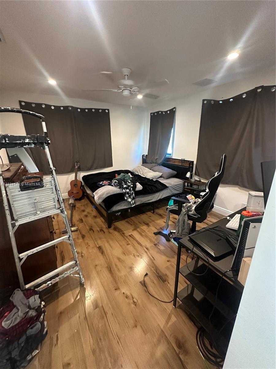 Small Image of 5900 NORTH EAST 21ST LN, Fort Lauderdale Number 19