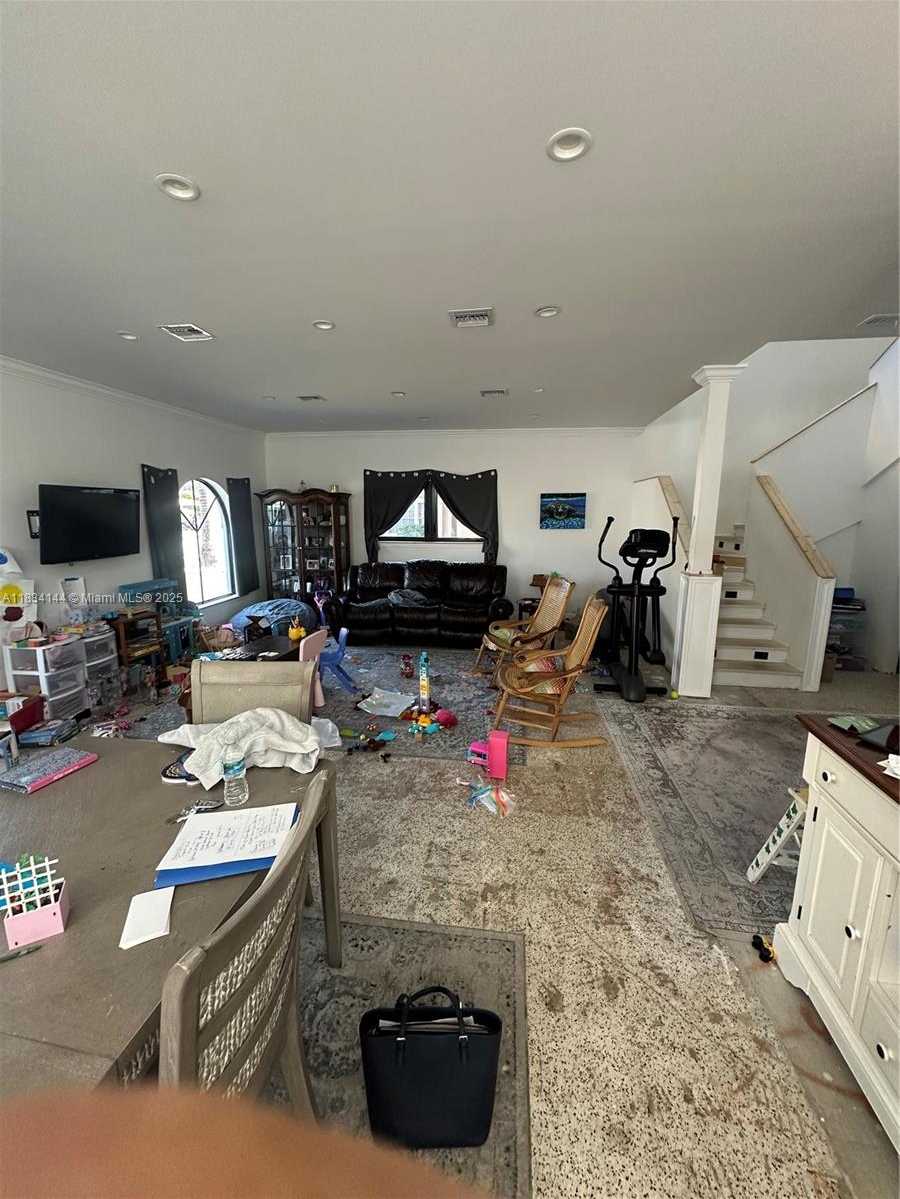 Small Image of 5900 NORTH EAST 21ST LN, Fort Lauderdale Number 2