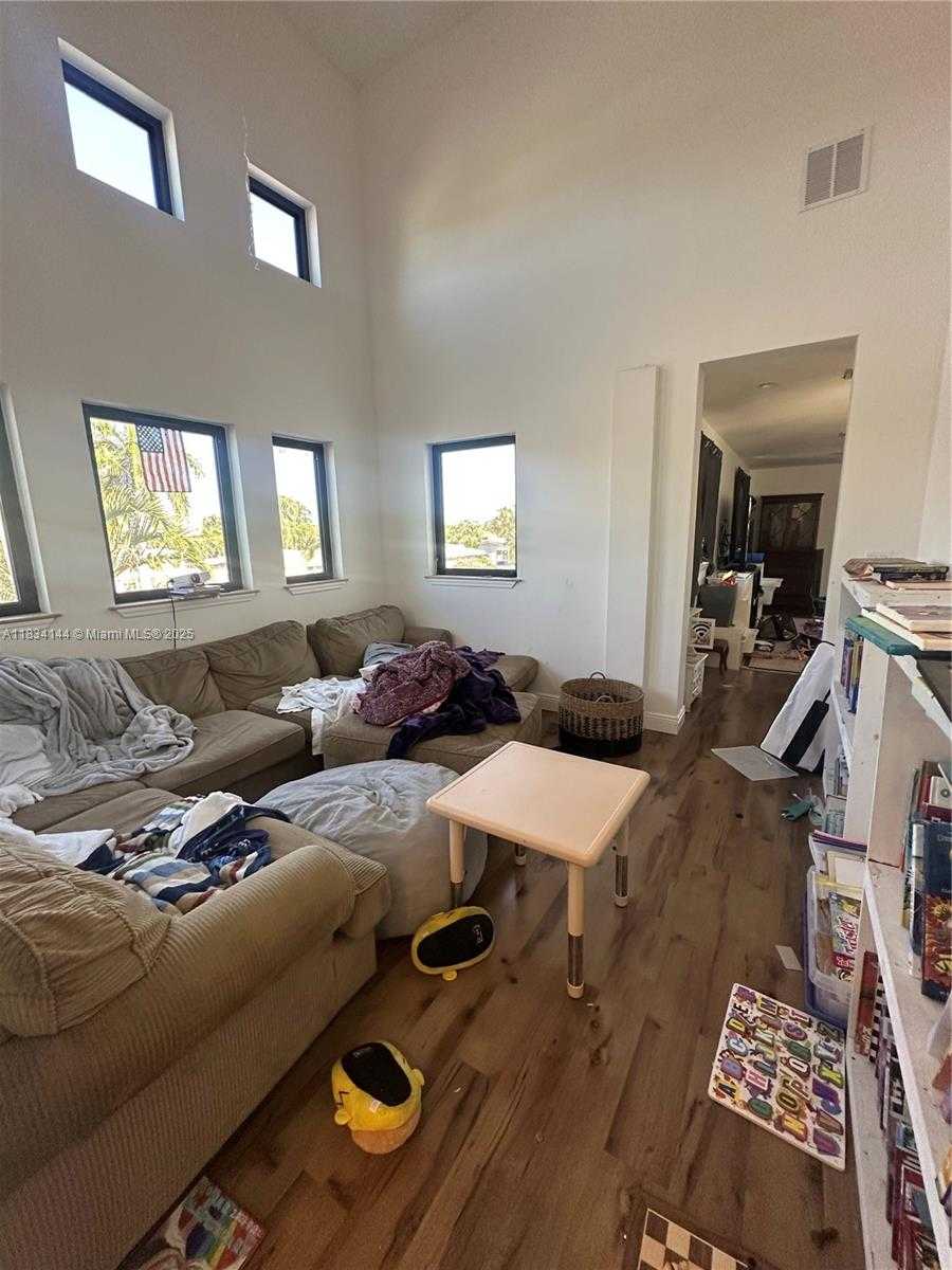 Small Image of 5900 NORTH EAST 21ST LN, Fort Lauderdale Number 23