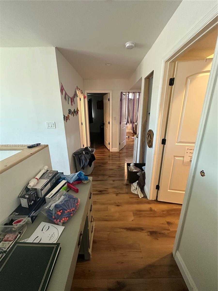 Small Image of 5900 NORTH EAST 21ST LN, Fort Lauderdale Number 29