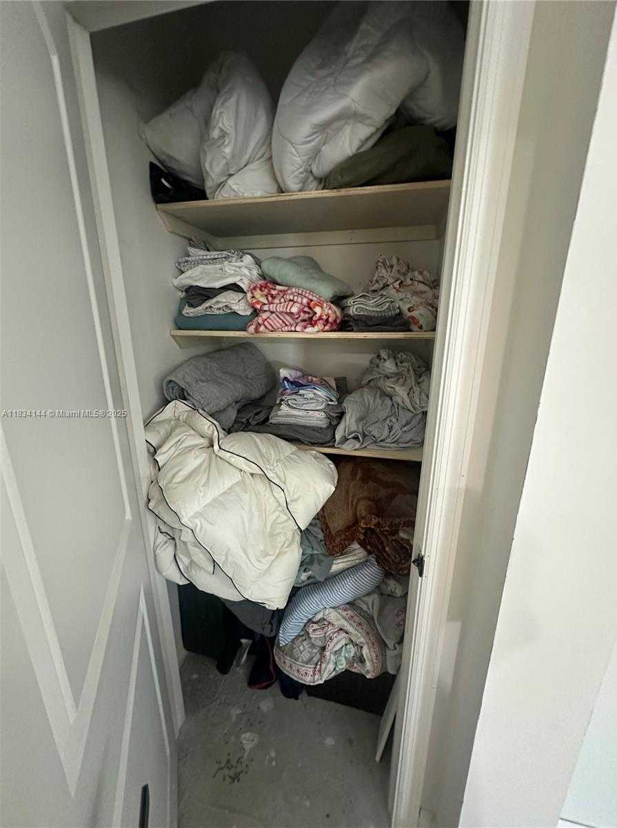 Small Image of 5900 NORTH EAST 21ST LN, Fort Lauderdale Number 41