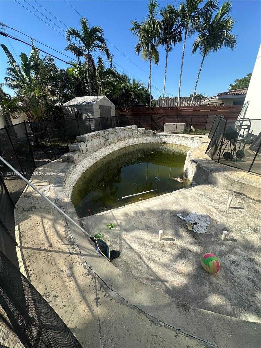 Small Image of 5900 NORTH EAST 21ST LN, Fort Lauderdale Number 46