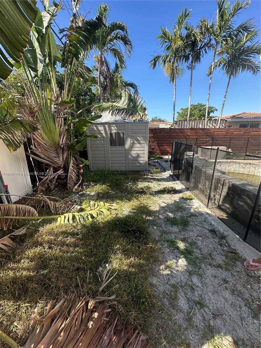 Small Image of 5900 NORTH EAST 21ST LN, Fort Lauderdale Number 48