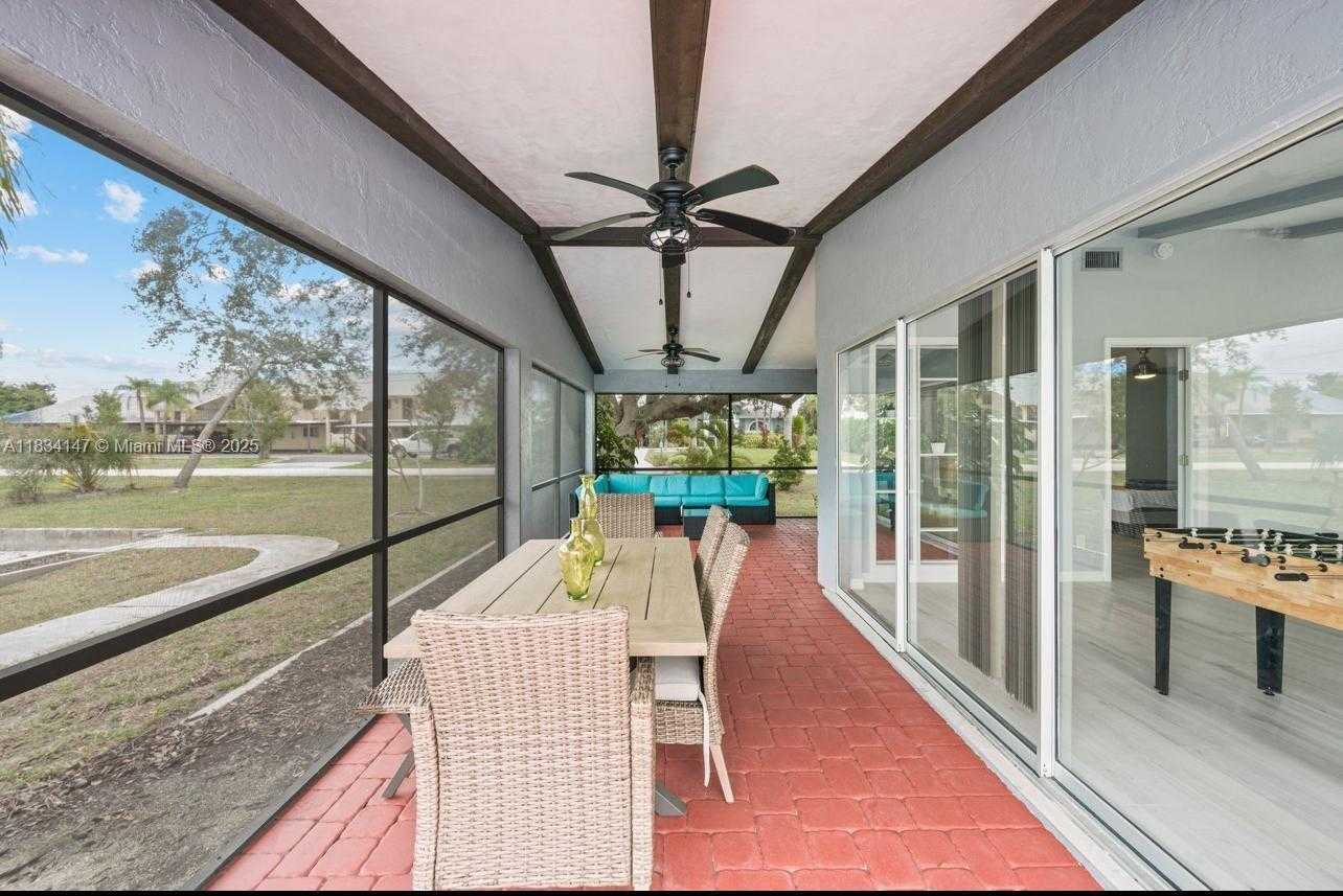 Small Image of 237 SANTA MONICA CT, Cape Coral Number 14