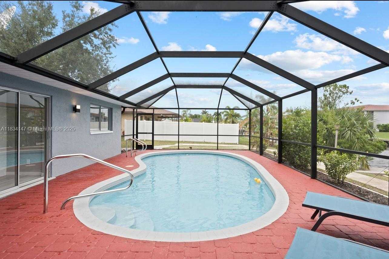 Small Image of 237 SANTA MONICA CT, Cape Coral Number 20