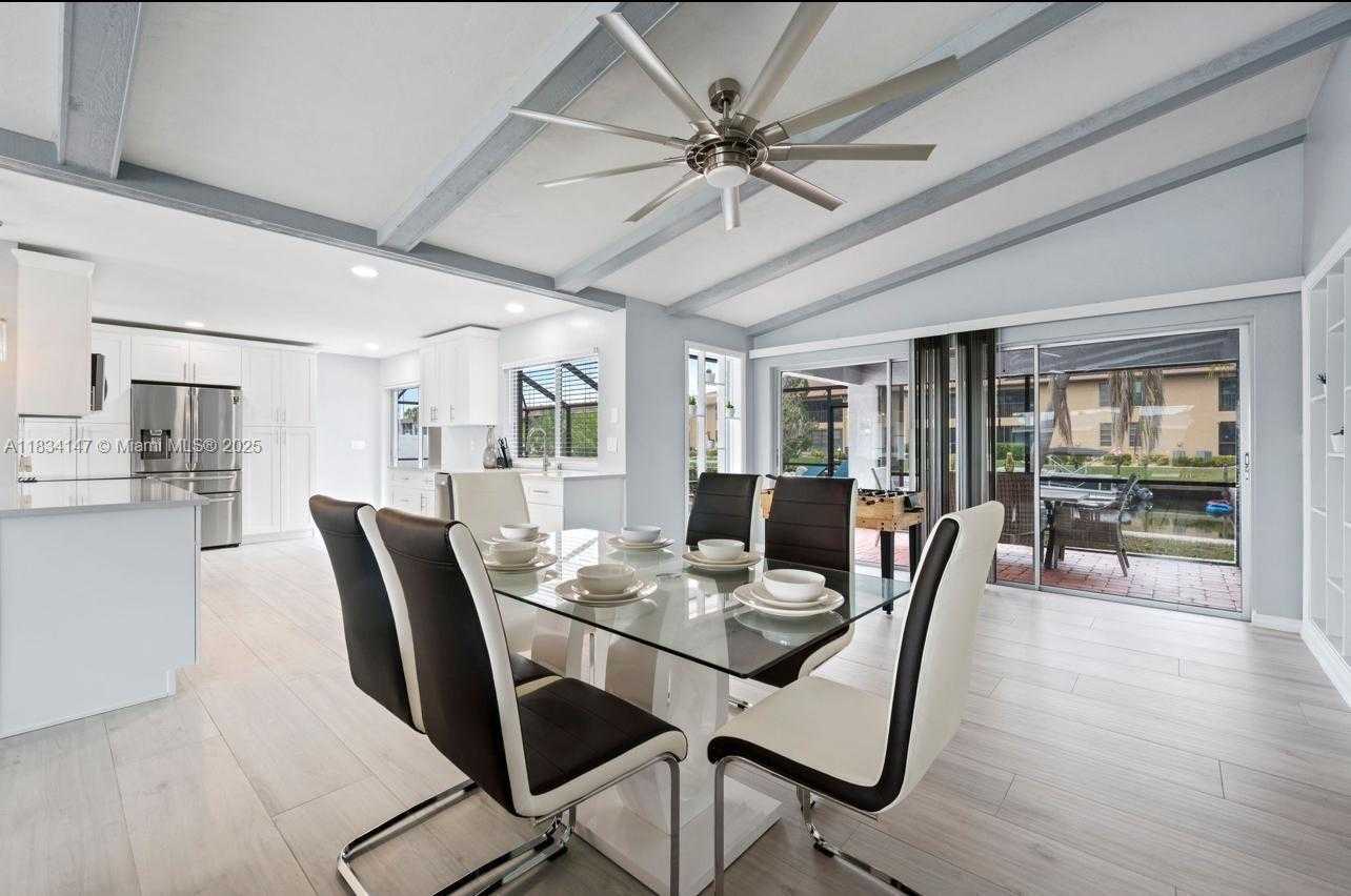 Small Image of 237 SANTA MONICA CT, Cape Coral Number 29
