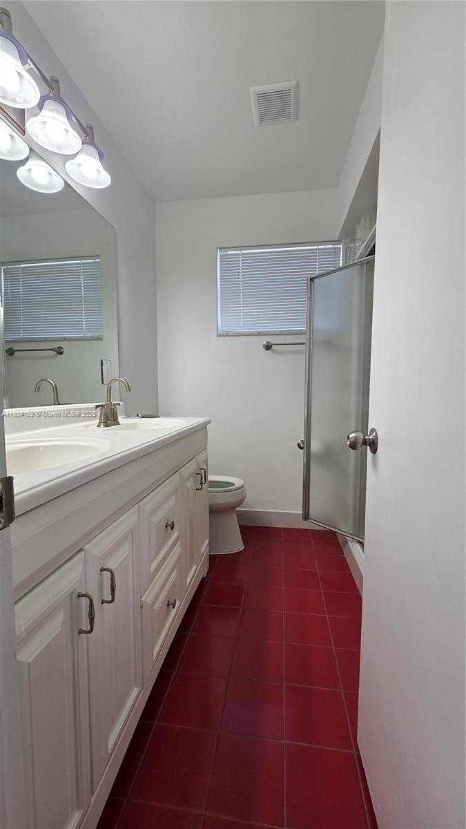 Small Image of 1245 CORAL LN, Hollywood Number 26