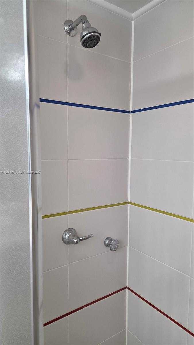 Small Image of 1245 CORAL LN, Hollywood Number 31