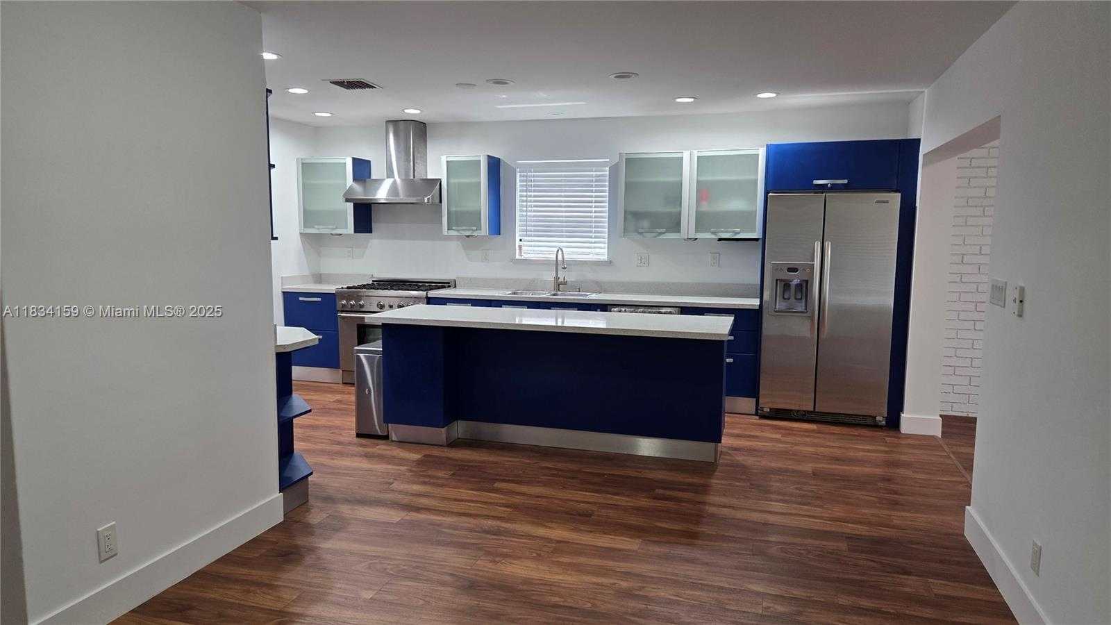 Small Image of 1245 CORAL LN, Hollywood Number 36