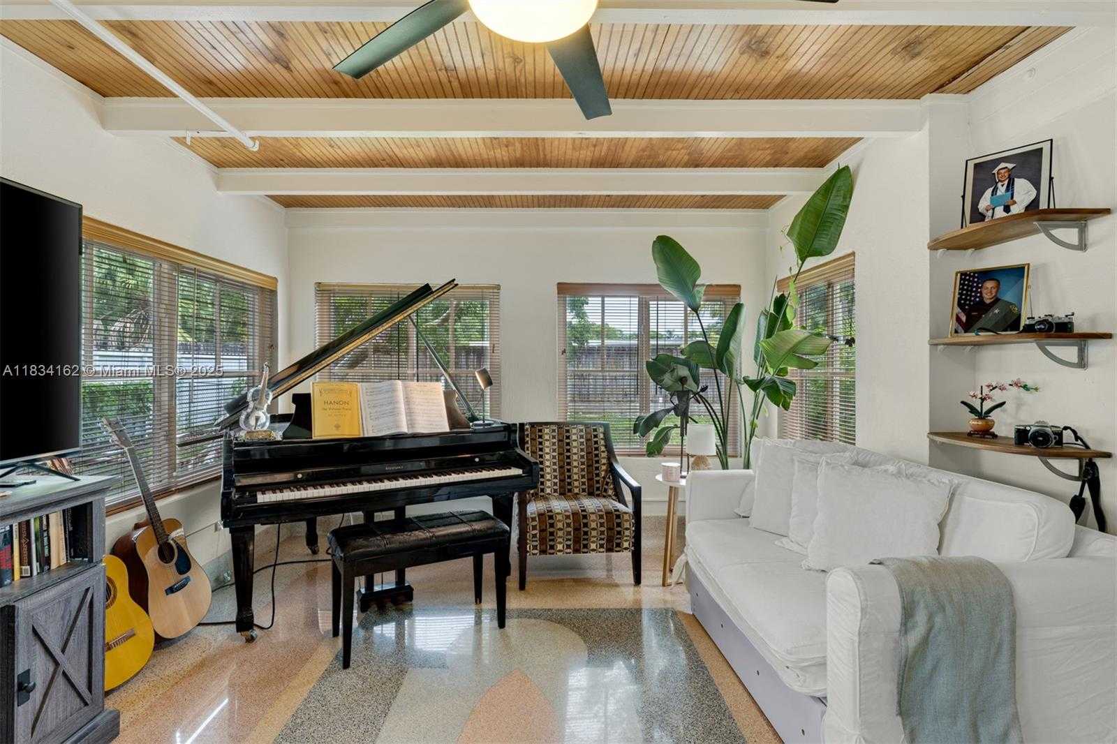 Small Image of 7997 SOUTH WEST 98TH TER, Miami Number 11