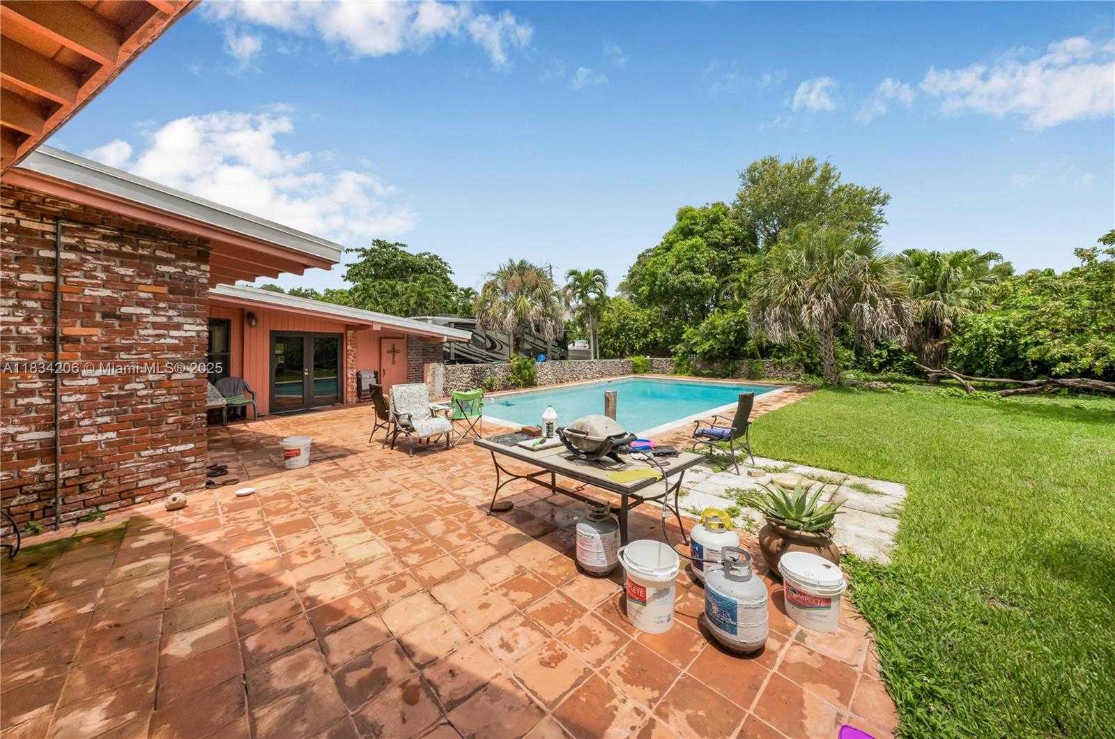 Small Image of 6801 SOUTH WEST 136TH ST, Pinecrest Number 27
