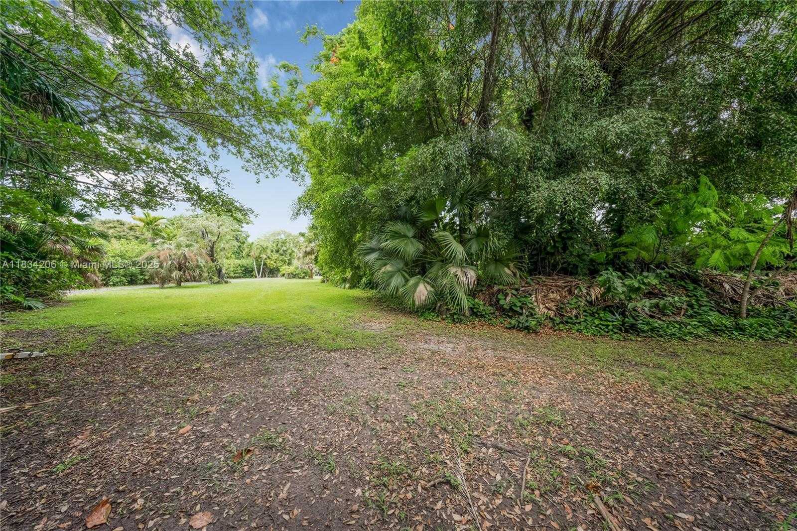 Small Image of 6801 SOUTH WEST 136TH ST, Pinecrest Number 33
