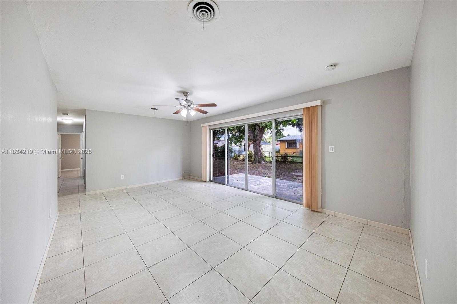 Small Image of 18900 NORTH WEST 19TH AVE, Miami Gardens Number 22