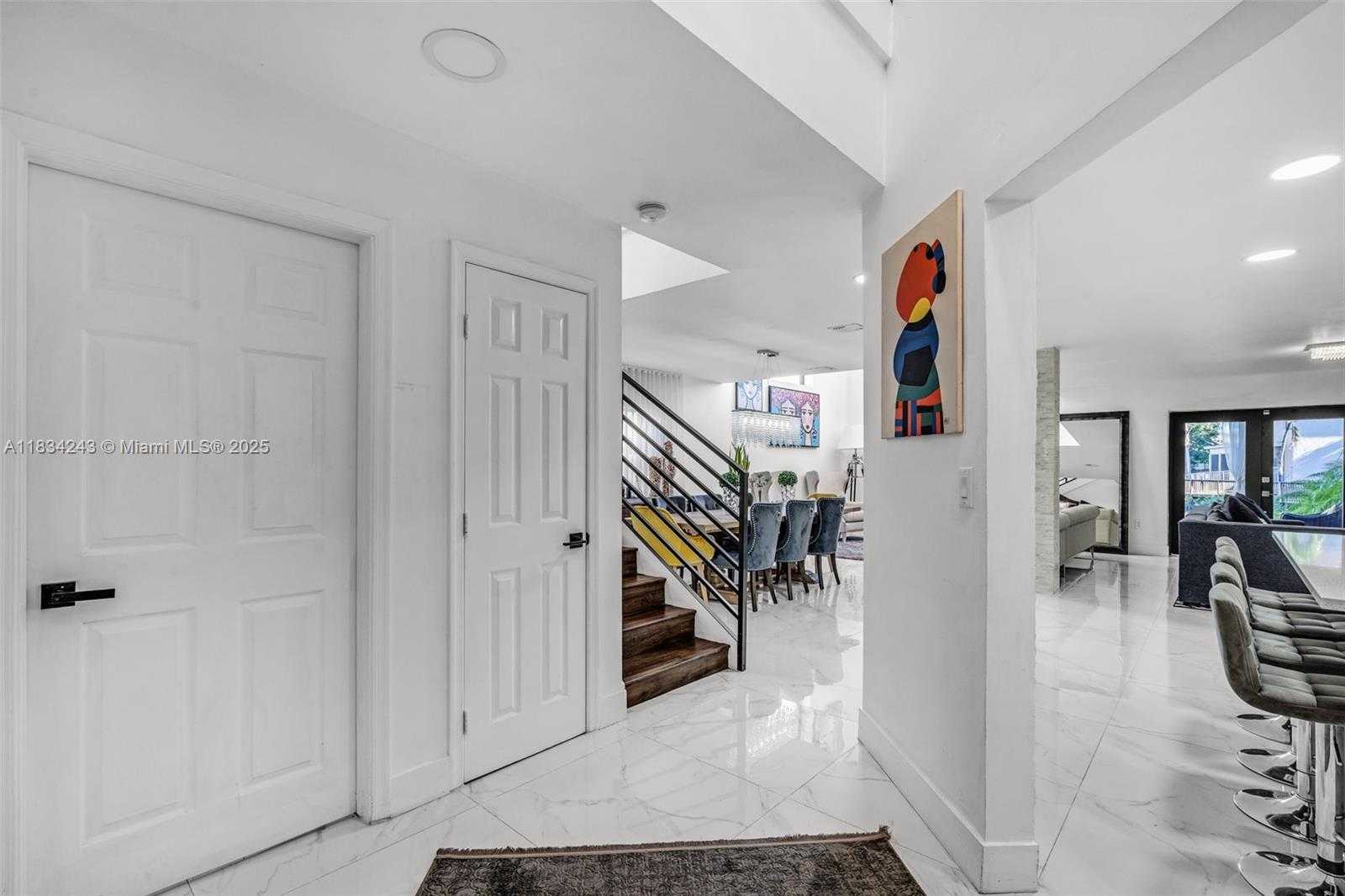 Small Image of 9825 FAIRWAY COVE LN, Plantation Number 10