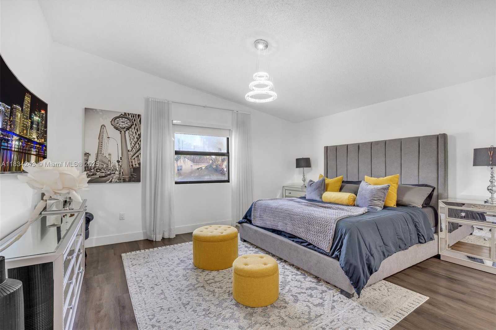 Small Image of 9825 FAIRWAY COVE LN, Plantation Number 32
