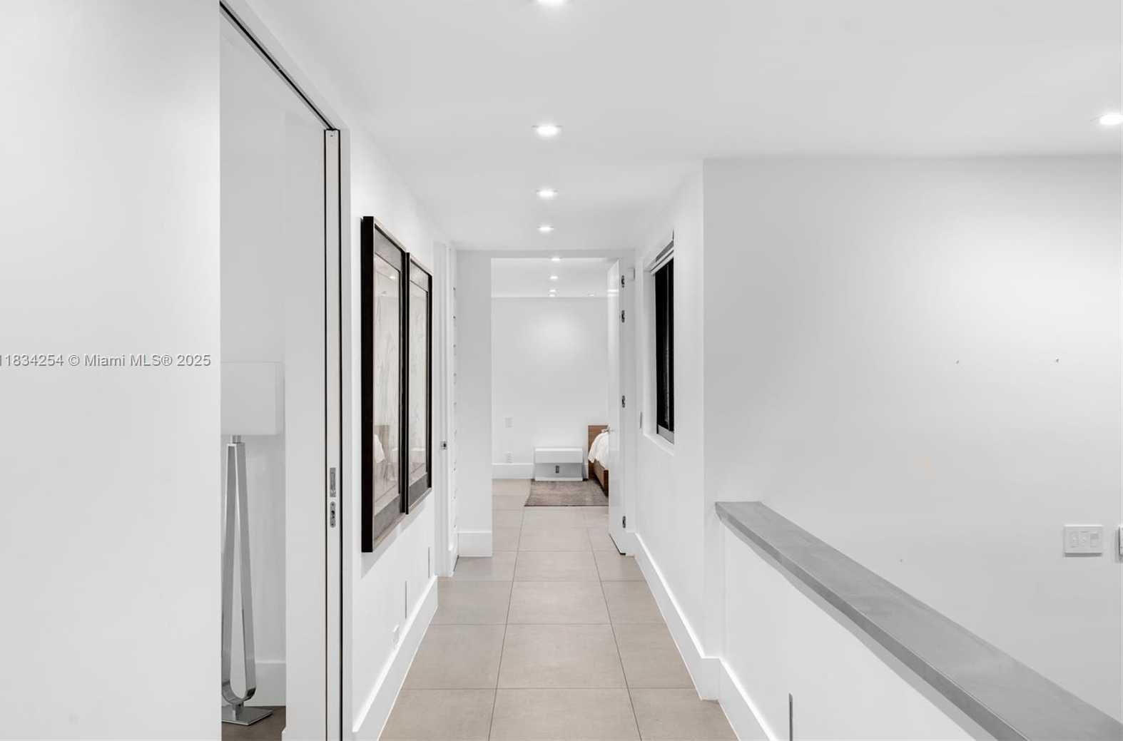 Small Image of 2815 REGATTA AVE, Miami Beach Number 16