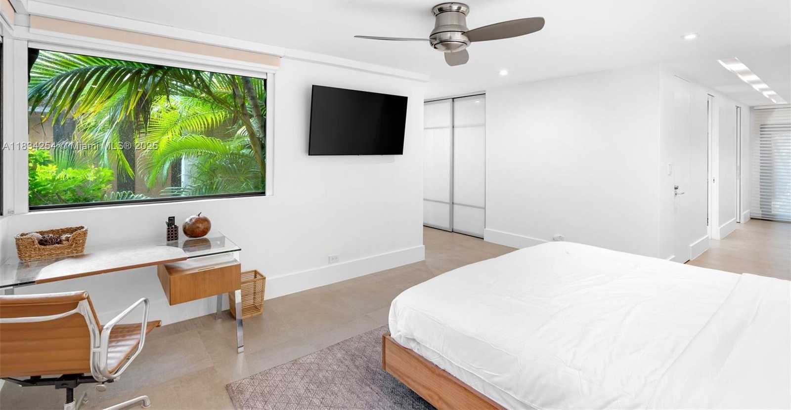 Small Image of 2815 REGATTA AVE, Miami Beach Number 28