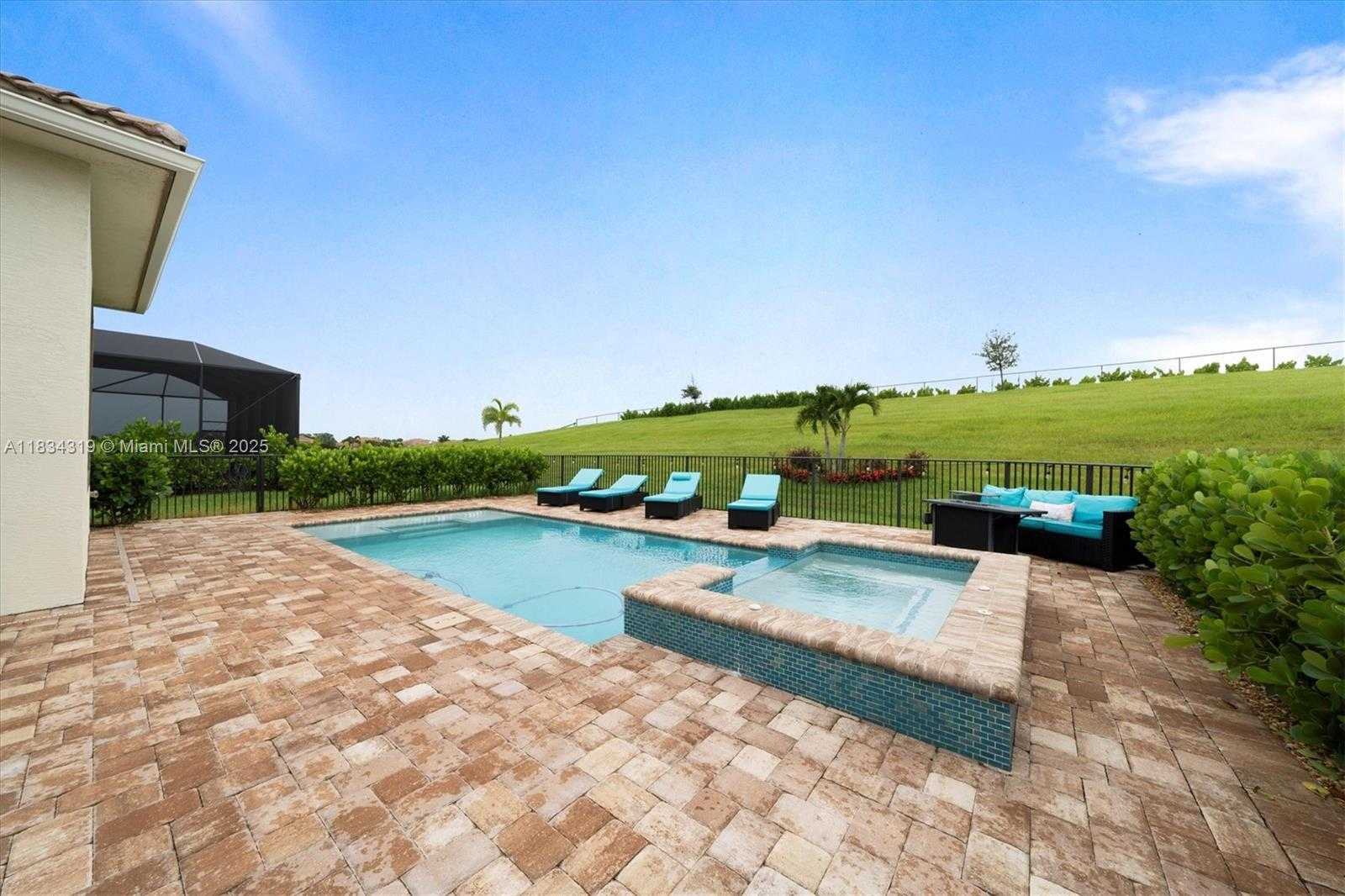 Small Image of 9247 SOUTH WEST MIRACOLI WAY, Port St. Lucie Number 39