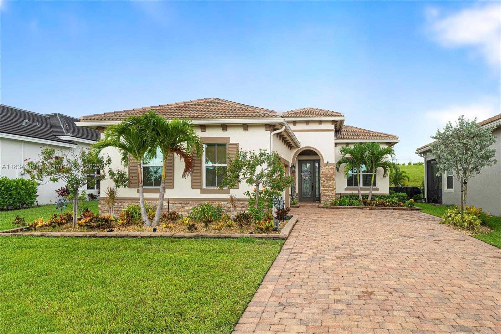 Small Image of 9247 SOUTH WEST MIRACOLI WAY, Port St. Lucie Number 5