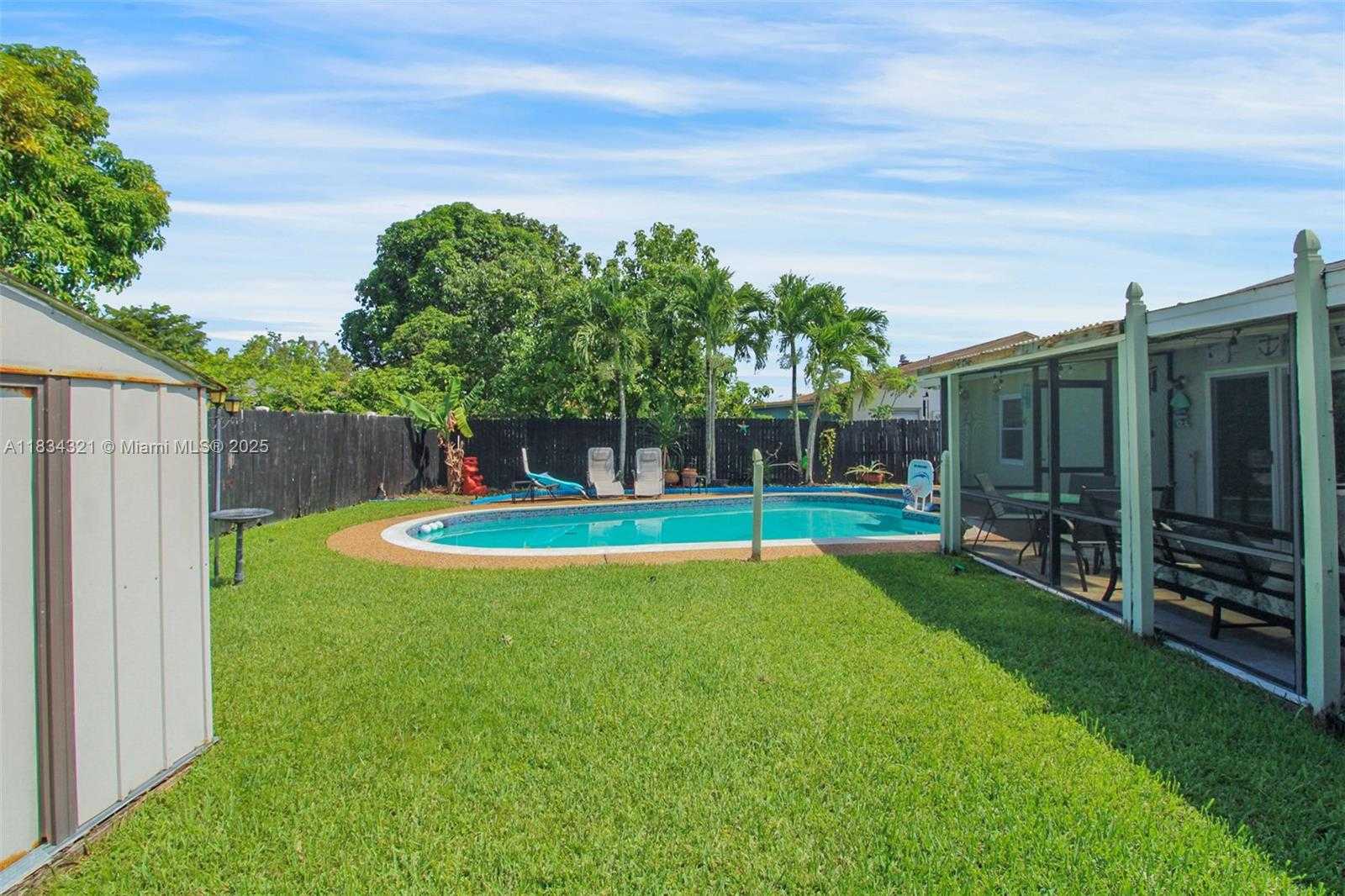 Small Image of 960 SOUTH WEST 83RD AVE, North Lauderdale Number 17