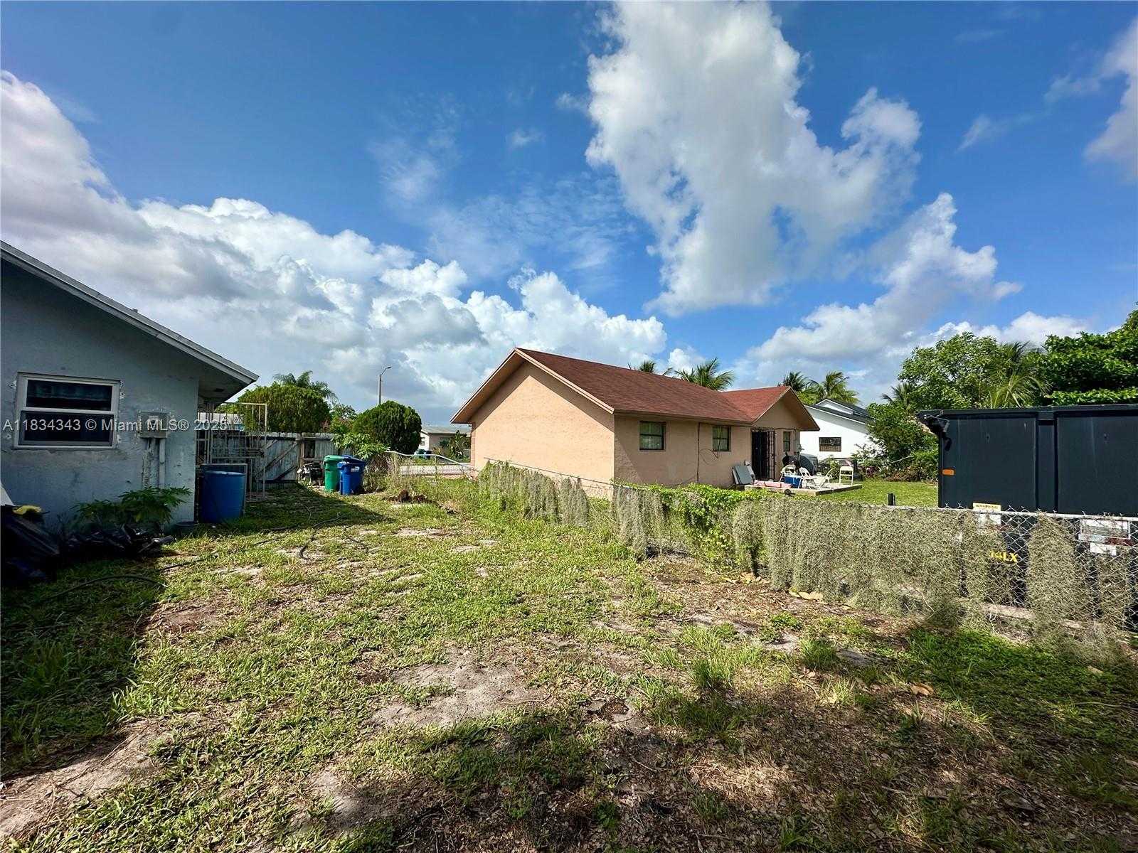 Small Image of 3521 NORTH WEST 193RD ST, Miami Gardens Number 33