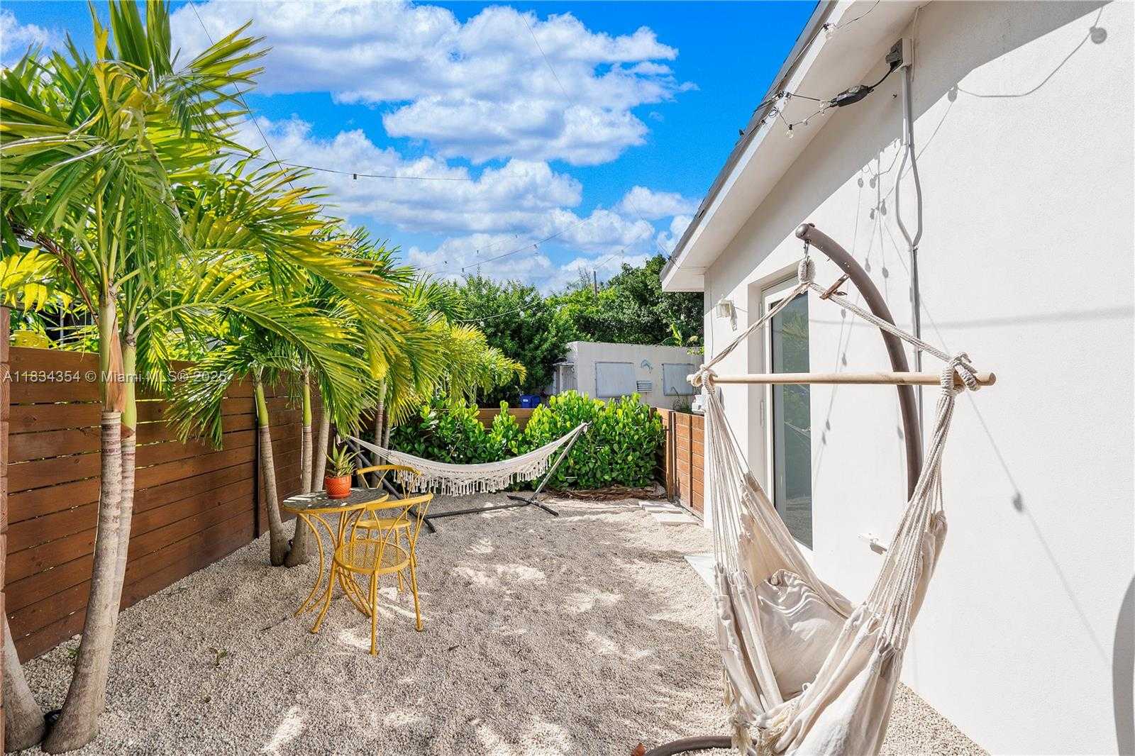 Small Image of 2380 NORTH EAST 137TH ST, North Miami Beach Number 22