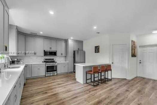 Small Image of 20890 SOUTH WEST 240TH ST, Homestead Number 12