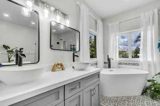 Small Image of 20890 SOUTH WEST 240TH ST, Homestead Number 25