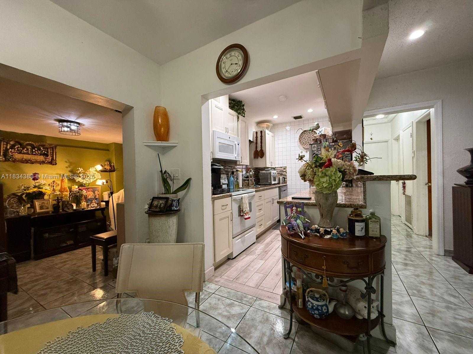 Small Image of 1535 NORTH EAST 171ST ST, North Miami Beach Number 16
