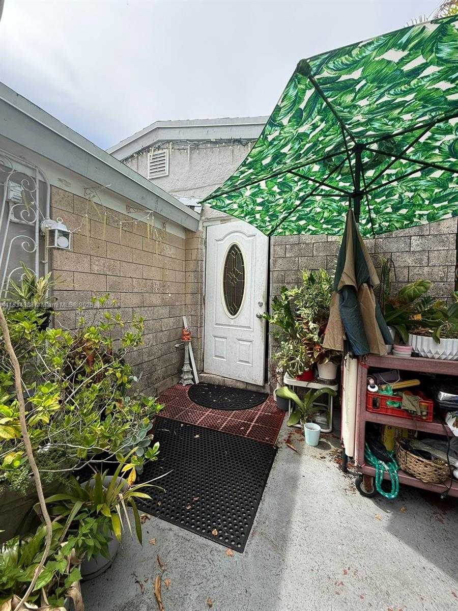 Small Image of 1535 NORTH EAST 171ST ST, North Miami Beach Number 19
