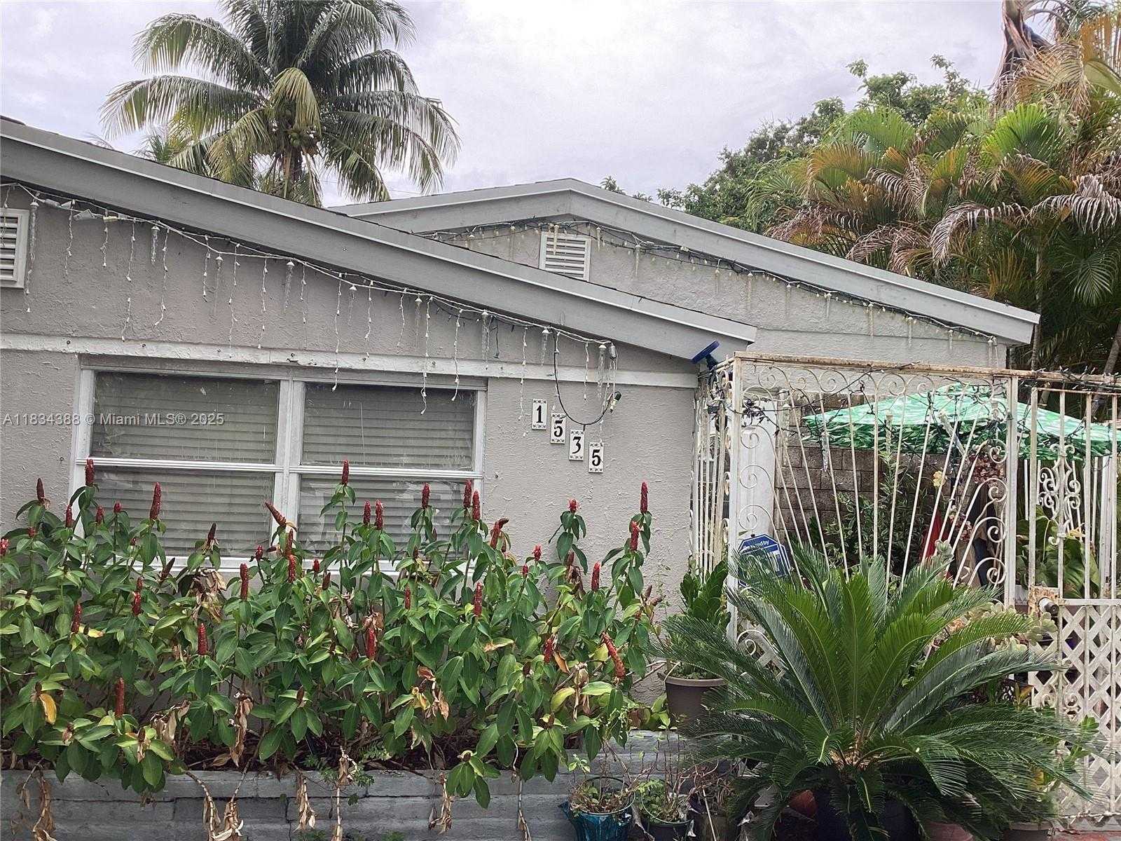 Small Image of 1535 NORTH EAST 171ST ST, North Miami Beach Number 2