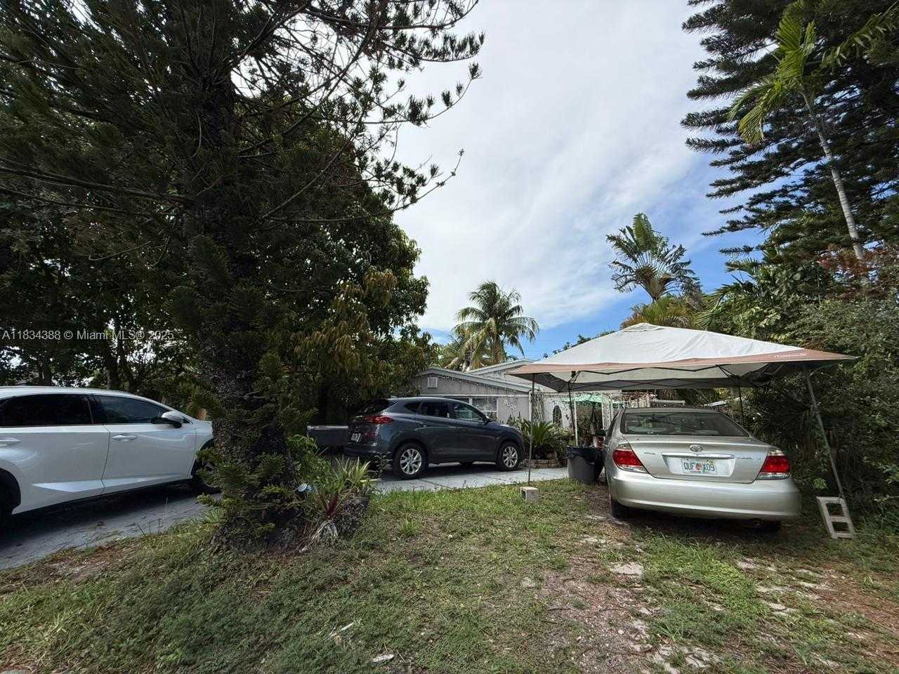 Small Image of 1535 NORTH EAST 171ST ST, North Miami Beach Number 22