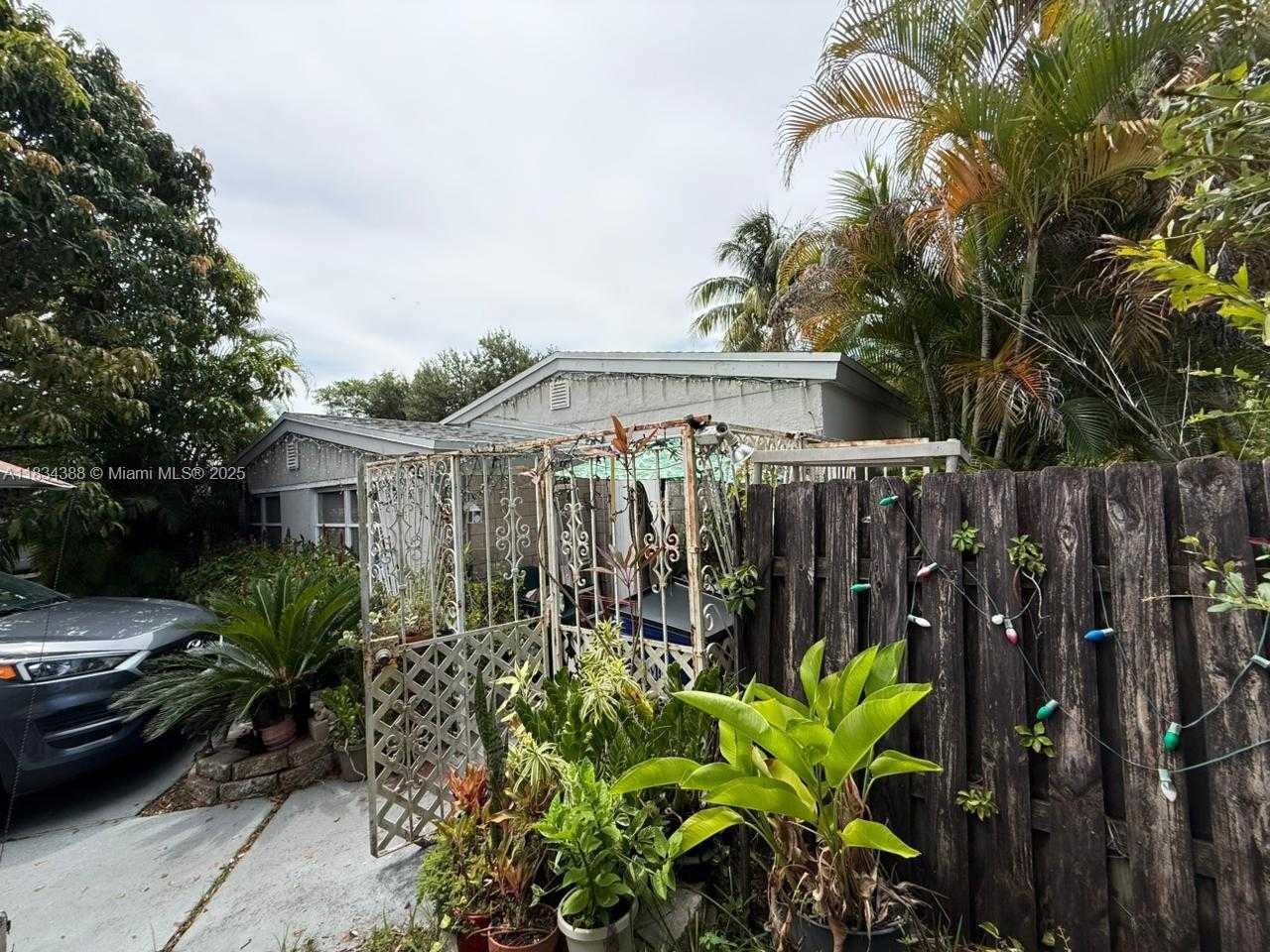 Small Image of 1535 NORTH EAST 171ST ST, North Miami Beach Number 24