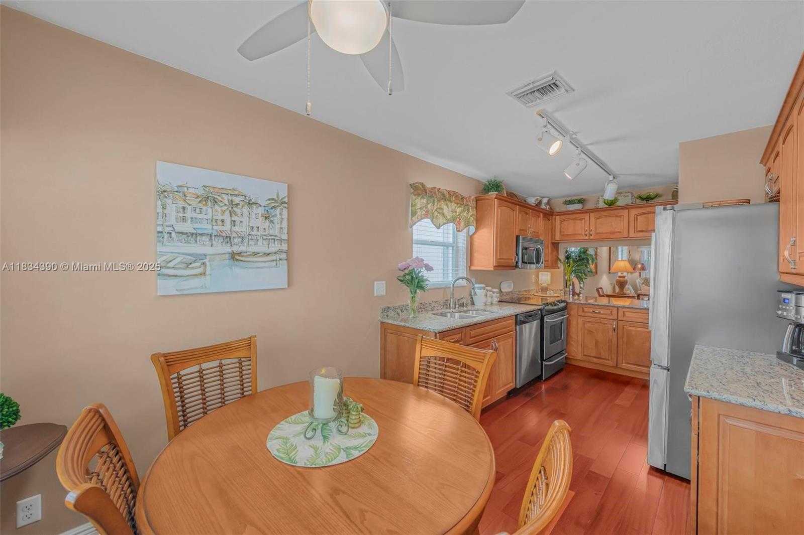 Small Image of 9614 NORTH WEST 8TH CIR, Plantation Number 11