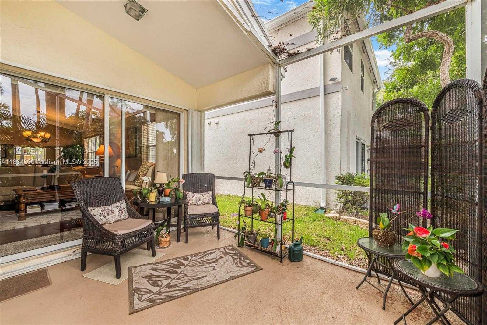 Small Image of 9614 NORTH WEST 8TH CIR, Plantation Number 26