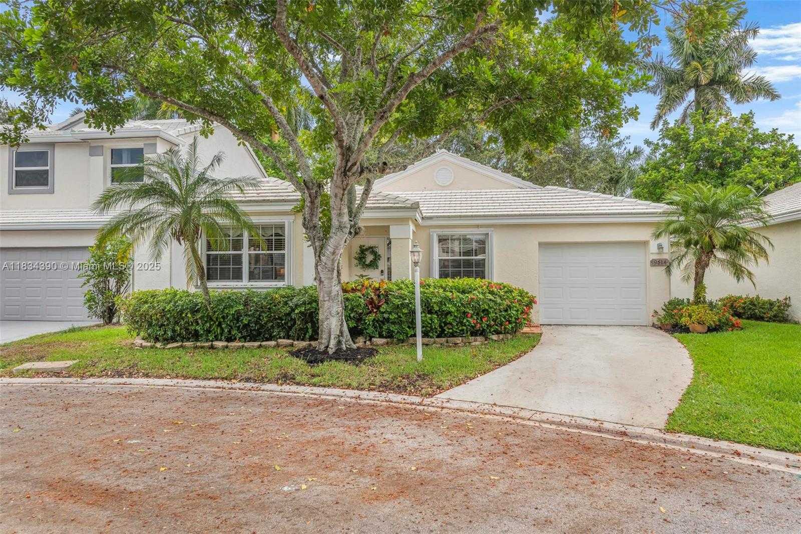 Small Image of 9614 NORTH WEST 8TH CIR, Plantation Number 3