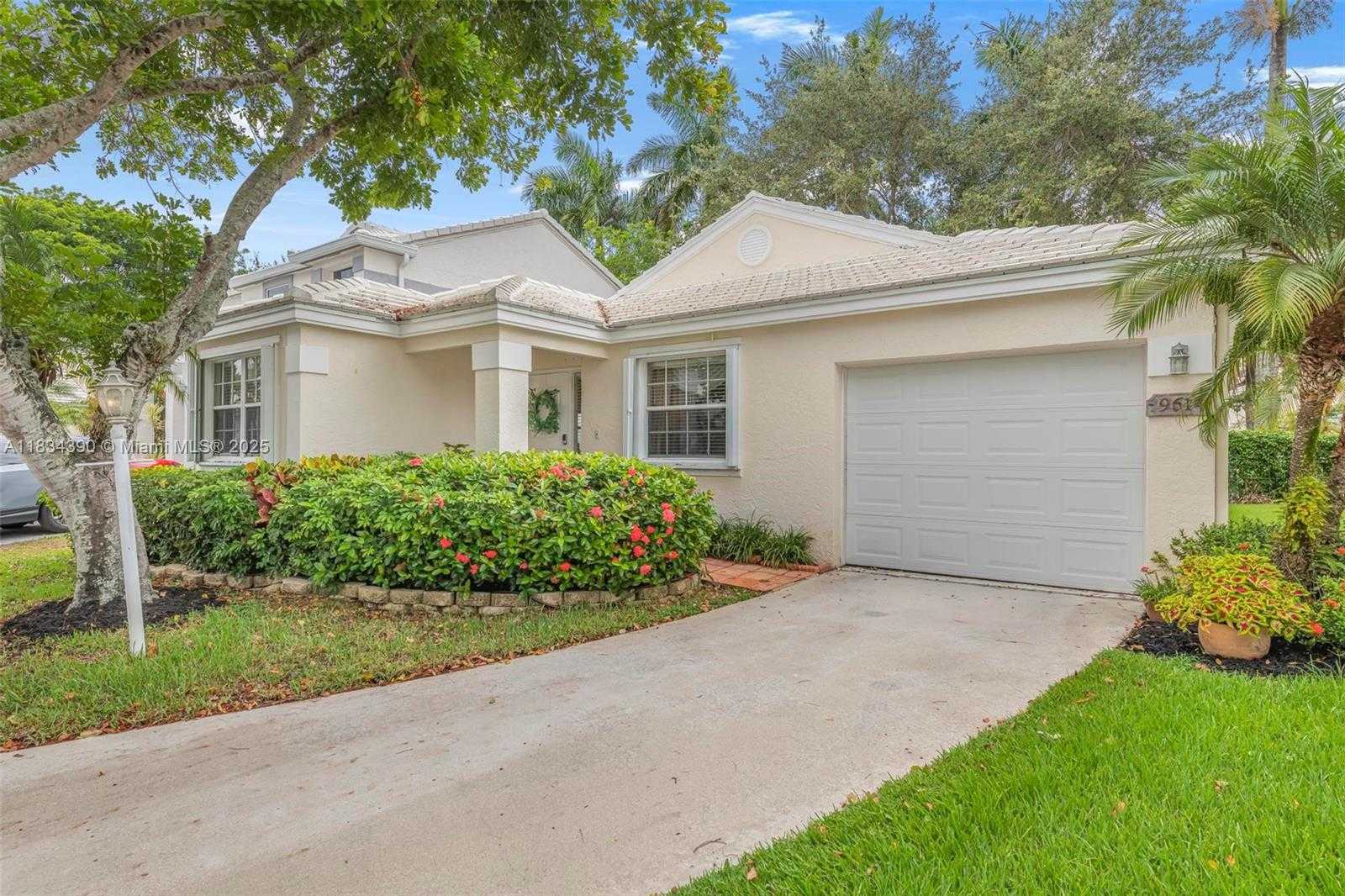 Small Image of 9614 NORTH WEST 8TH CIR, Plantation Number 4