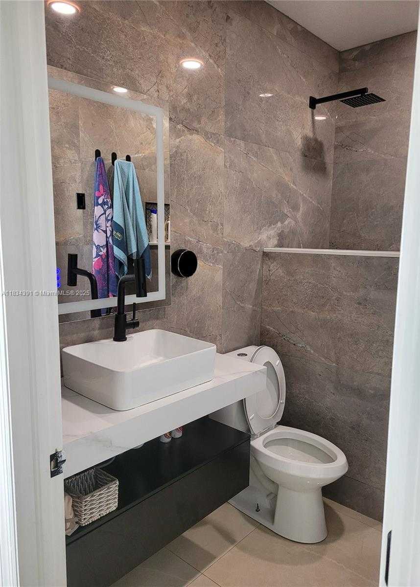 Small Image of 16909 SOUTH WEST 141ST CT, Miami Number 16