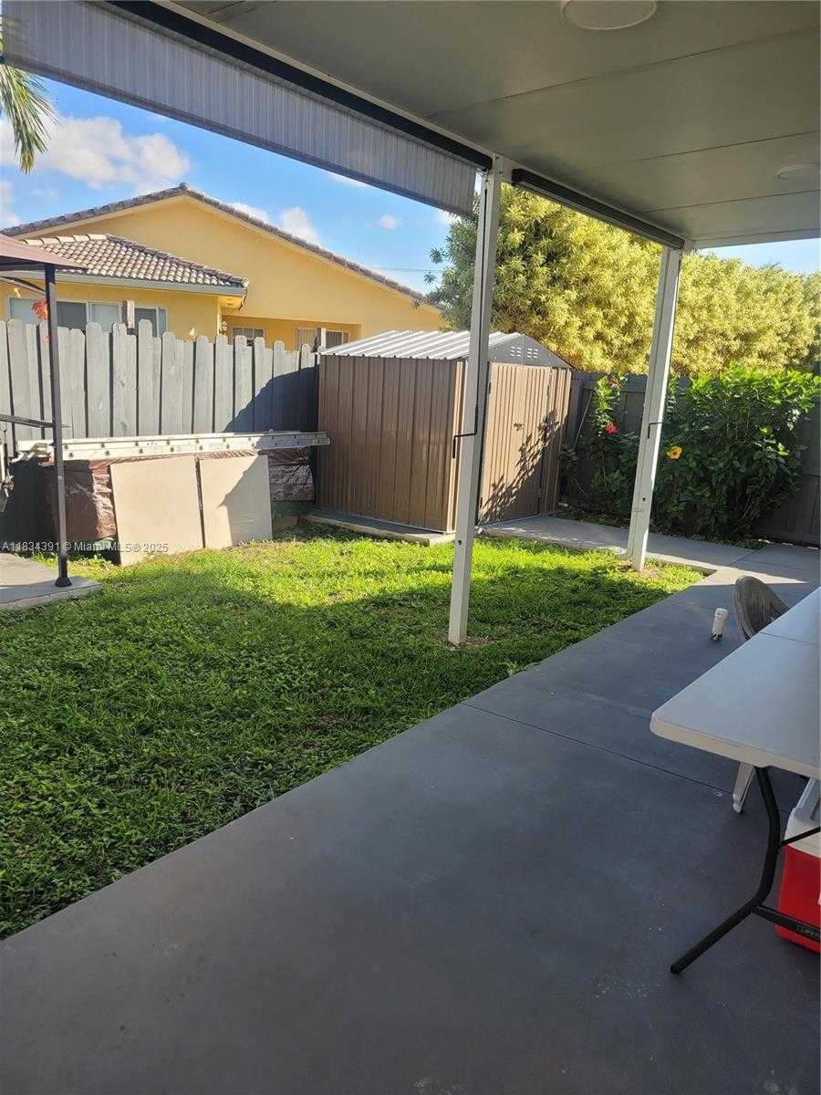 Small Image of 16909 SOUTH WEST 141ST CT, Miami Number 19