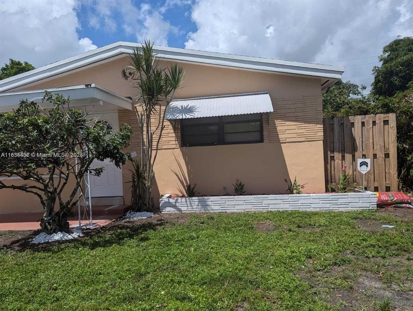 Small Image of 6137 DEWEY ST, Hollywood Number 26