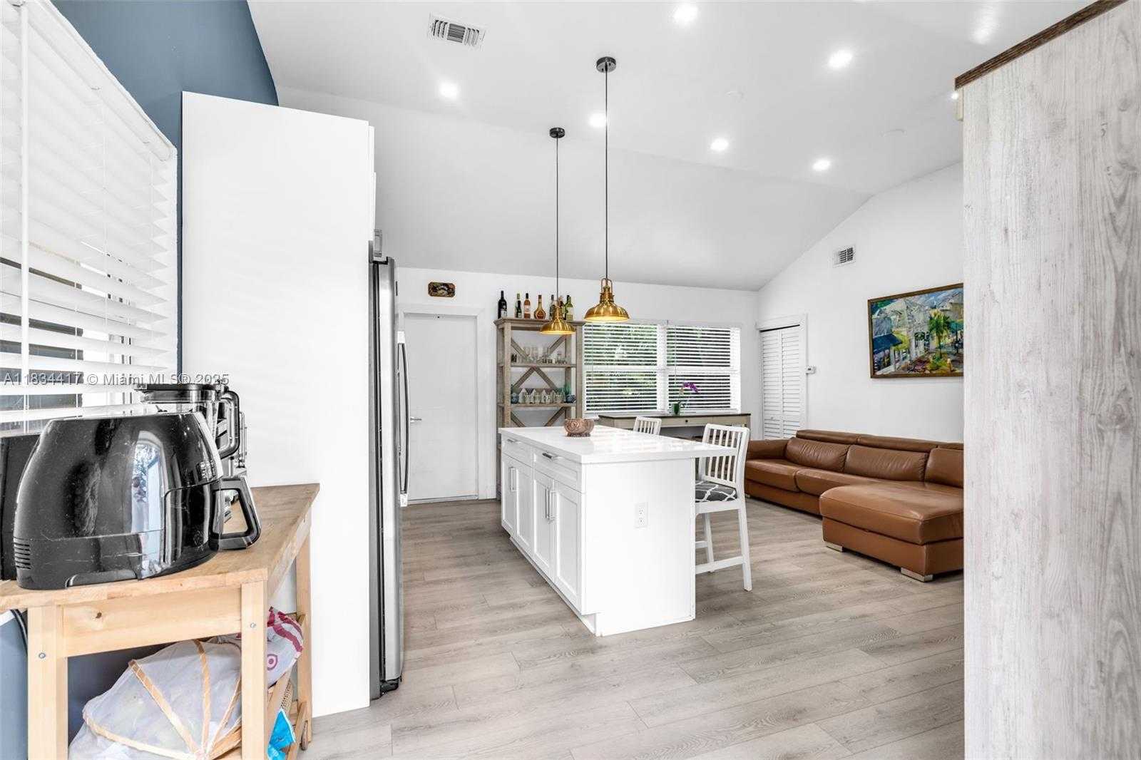 Small Image of 1341 NORTH EAST 151ST ST, North Miami Beach Number 5