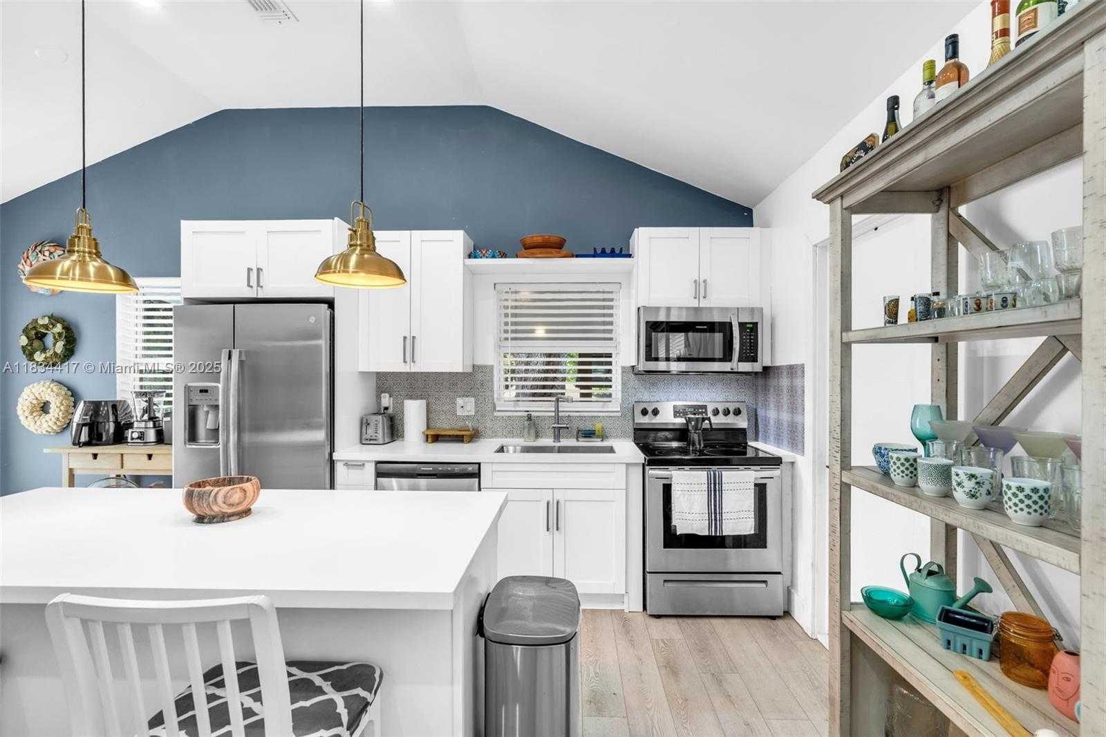 Small Image of 1341 NORTH EAST 151ST ST, North Miami Beach Number 8
